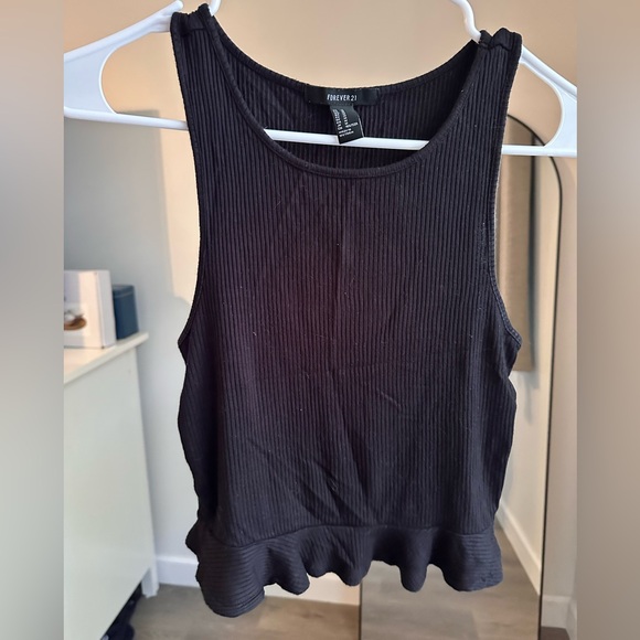 Top - Picture 1 of 2